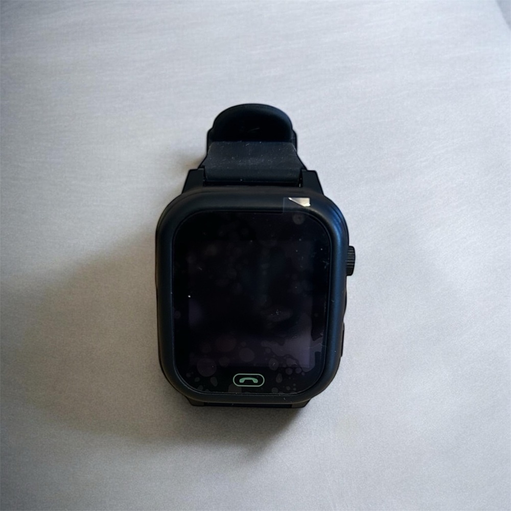 Kids Black Smartwatch with SOS Call and Touchscreen